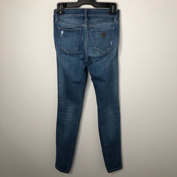 GUESS Distressed Mid-Rise Medium Wash Skinny  Jeans Size 24‎ - Picture 2 of 6